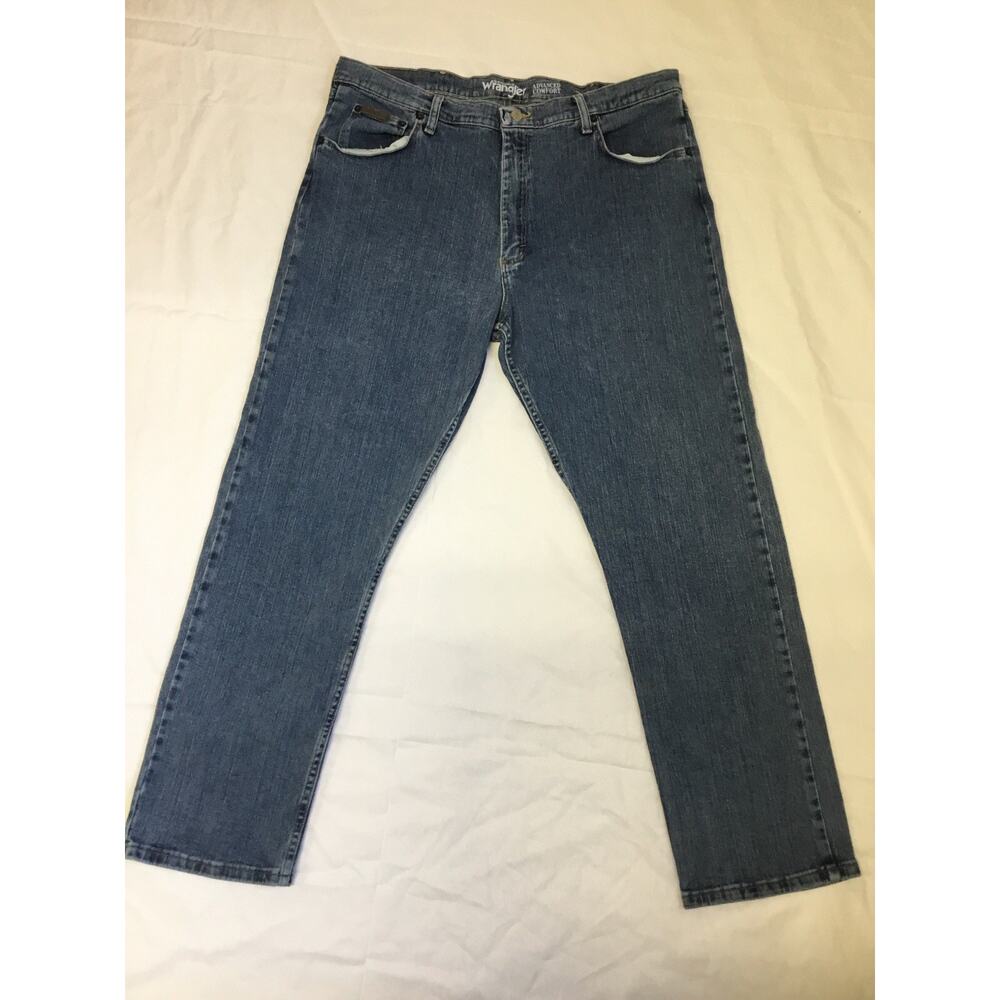 Wrangler Mens 38x32 Straight Leg Blue Denim Jeans Classic Fit Work